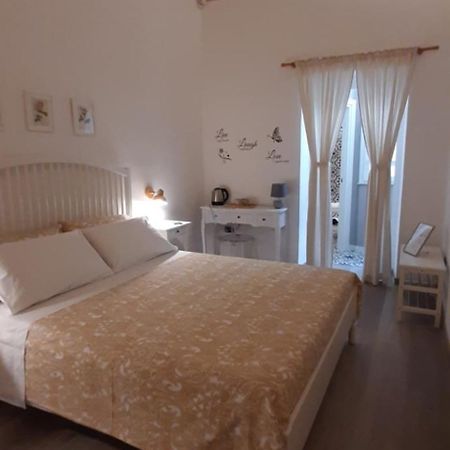 Hotel Il Poggiolo Fiorito Taranto Exterior foto