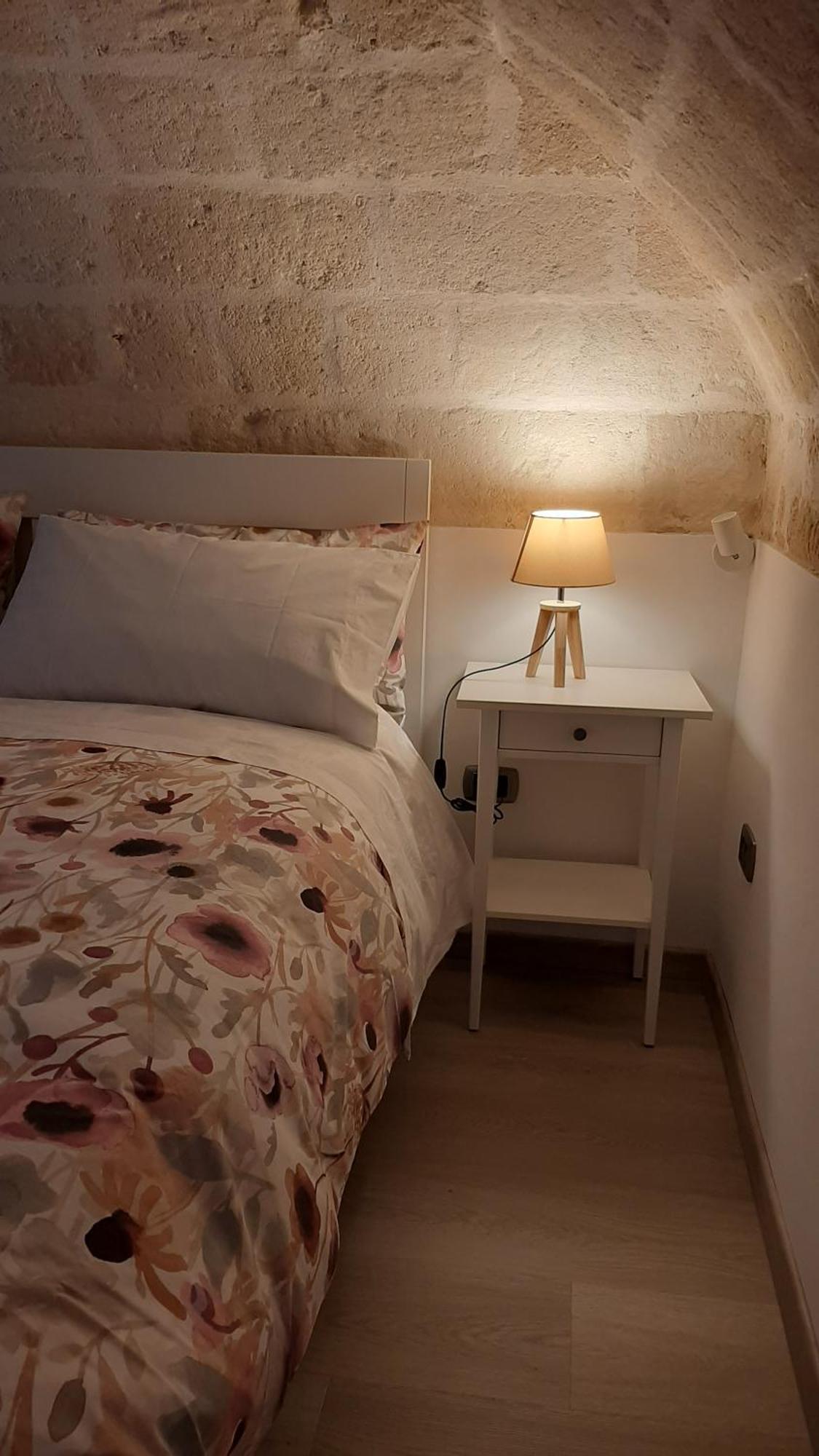 Hotel Il Poggiolo Fiorito Taranto Exterior foto