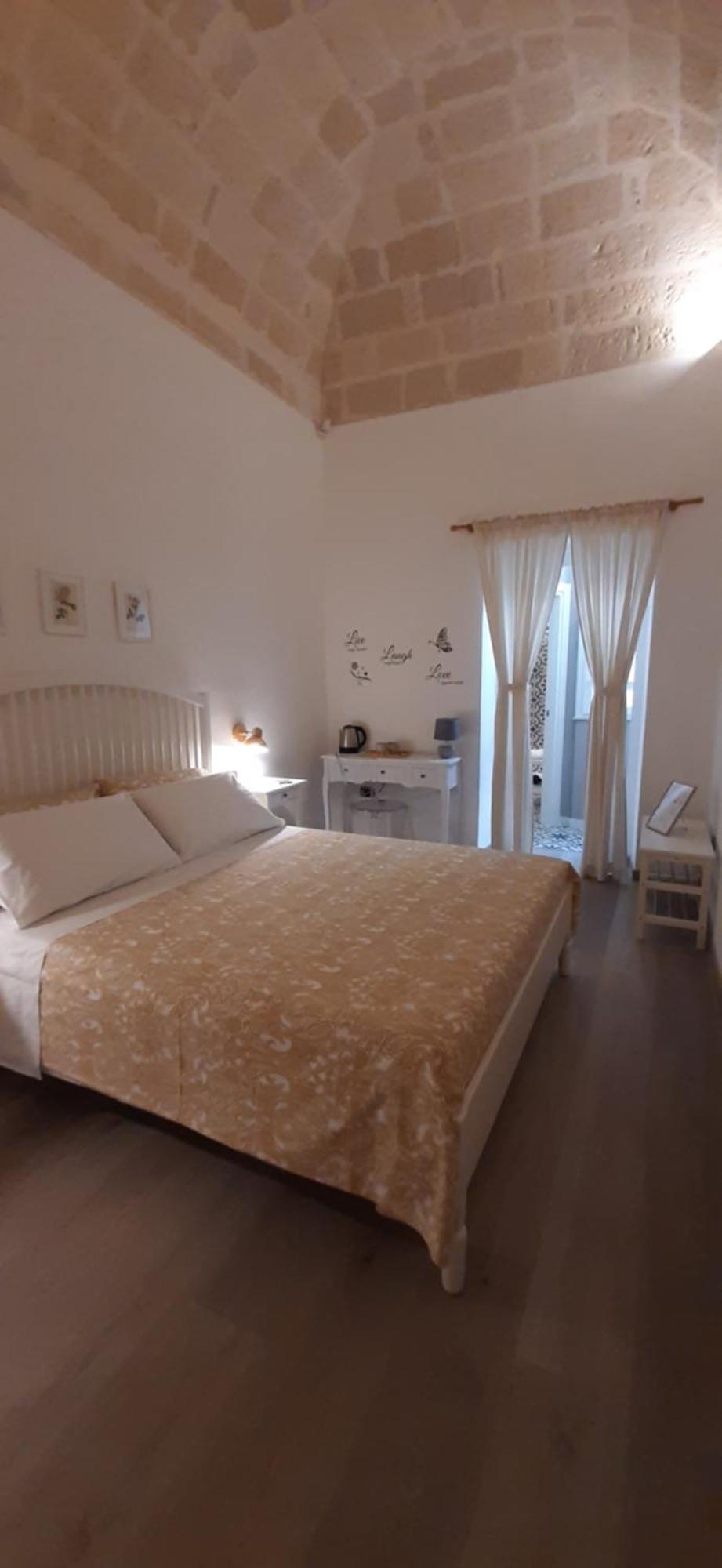 Hotel Il Poggiolo Fiorito Taranto Exterior foto